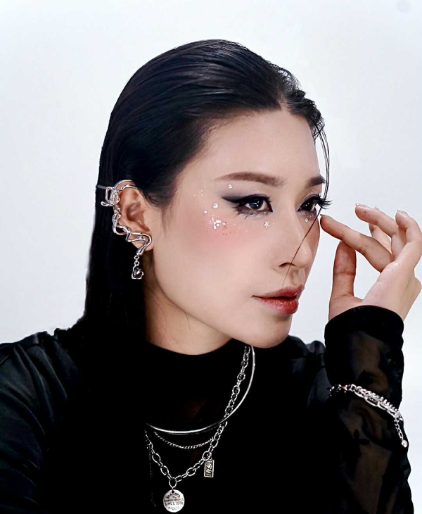 MAKEUP SANG TRỌNG/ CÓ ĐIỂM NHẤN
