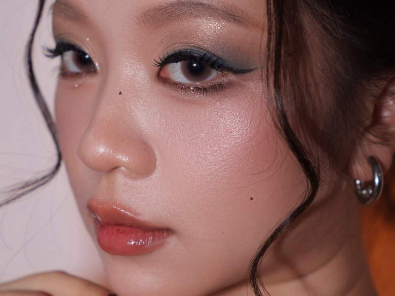 Layout Makeup Idol Undefined: Tỏa Sáng Với Phong Cách Riêng