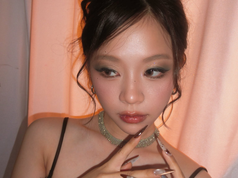 Layout Makeup Idol Undefined: Tỏa Sáng Với Phong Cách Riêng