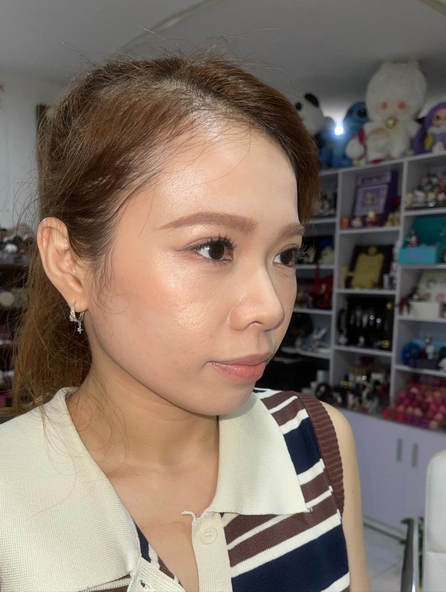 lớp học makeup cá nhân tại Sài Gòn - Hyejin H Nguyen